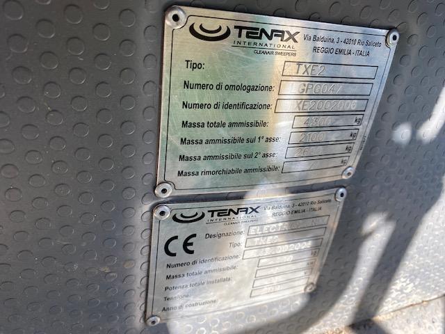 Maquinaria vial TENAX TXE2
