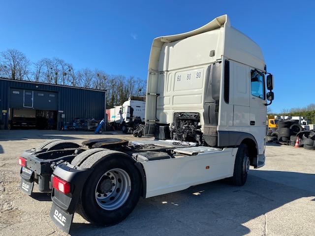 Ciągnik siodłowy DAF XF 460