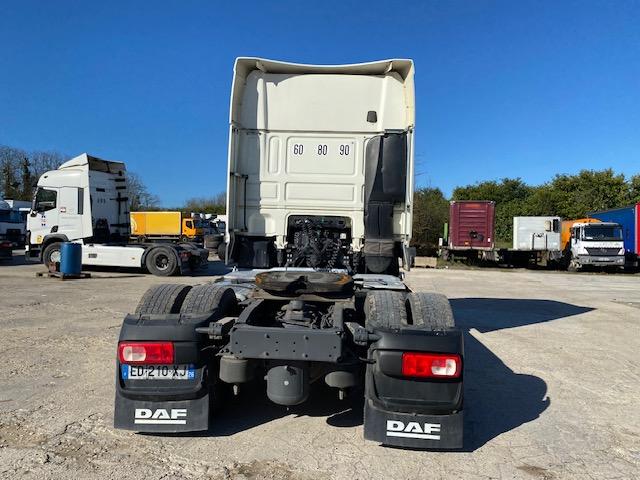Ciągnik siodłowy DAF XF 460