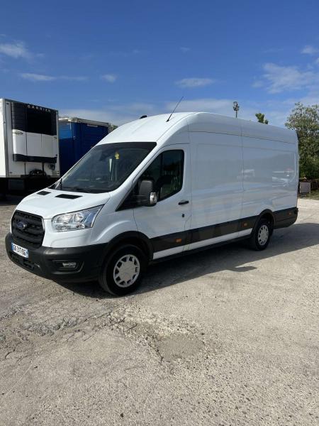 samochód dostawczy Ford Transit