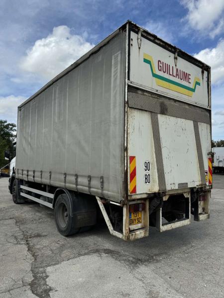 Camión Scania 94