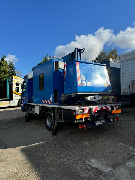 vrachtwagen Renault Midlum 180