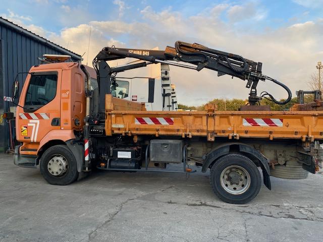 Camion Renault Midlum 180