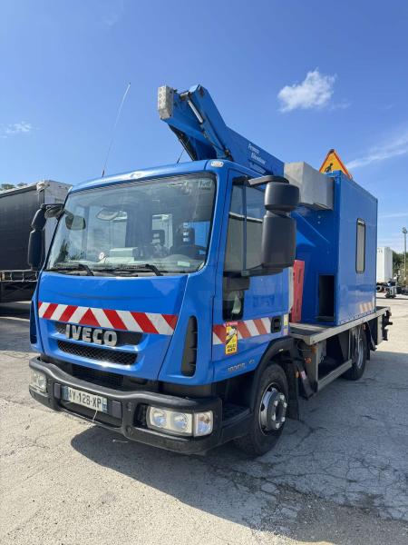 Truck Iveco Eurocargo 100E18