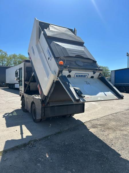 Road network trucks Schmidt Clingo