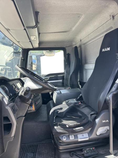 Truck MAN TGL 12.250