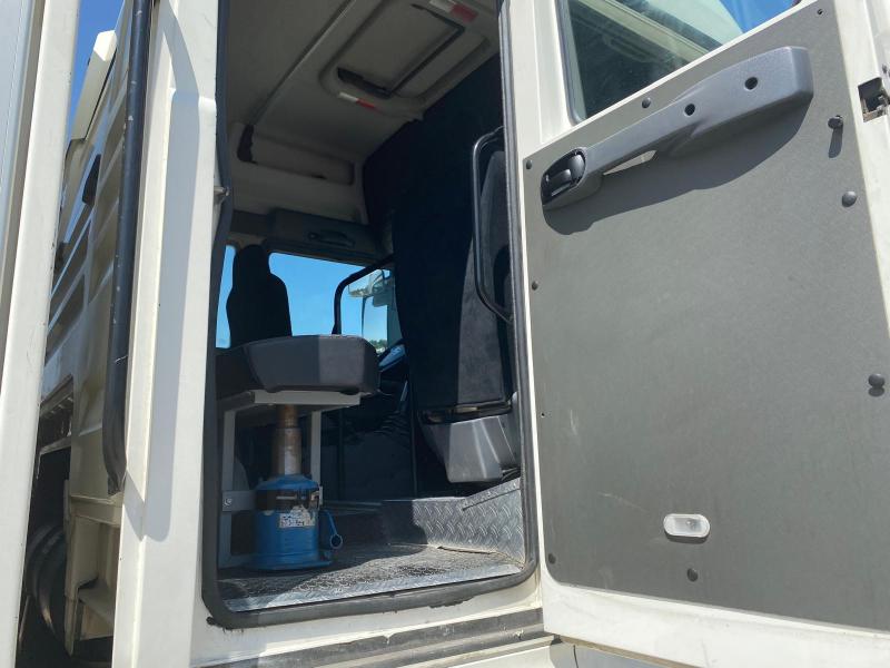 Truck MAN TGX 18.360