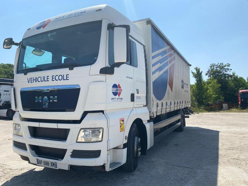 Truck MAN TGX 18.360