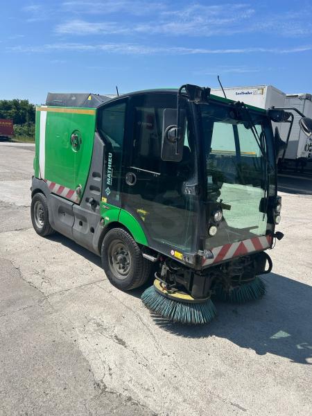 Road network trucks Mathieu Azura