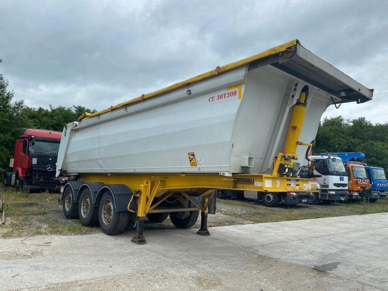 Semi-trailer Stas Non spécifié