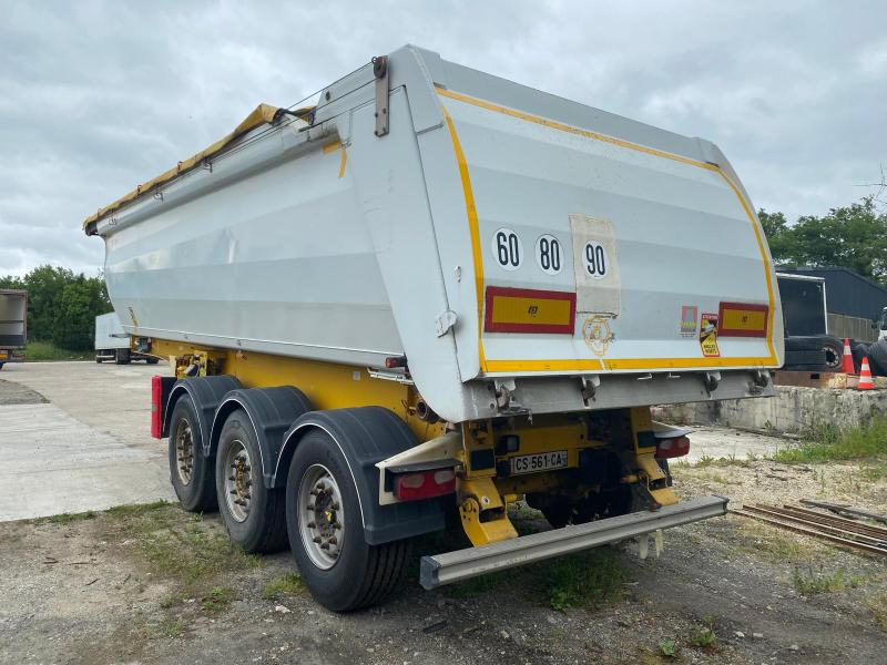 Semi-trailer Stas Non spécifié