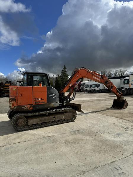 Excavator Hitachi ZX85USB-5A