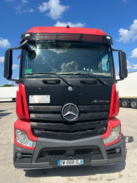 Tractor Mercedes Actros 1845