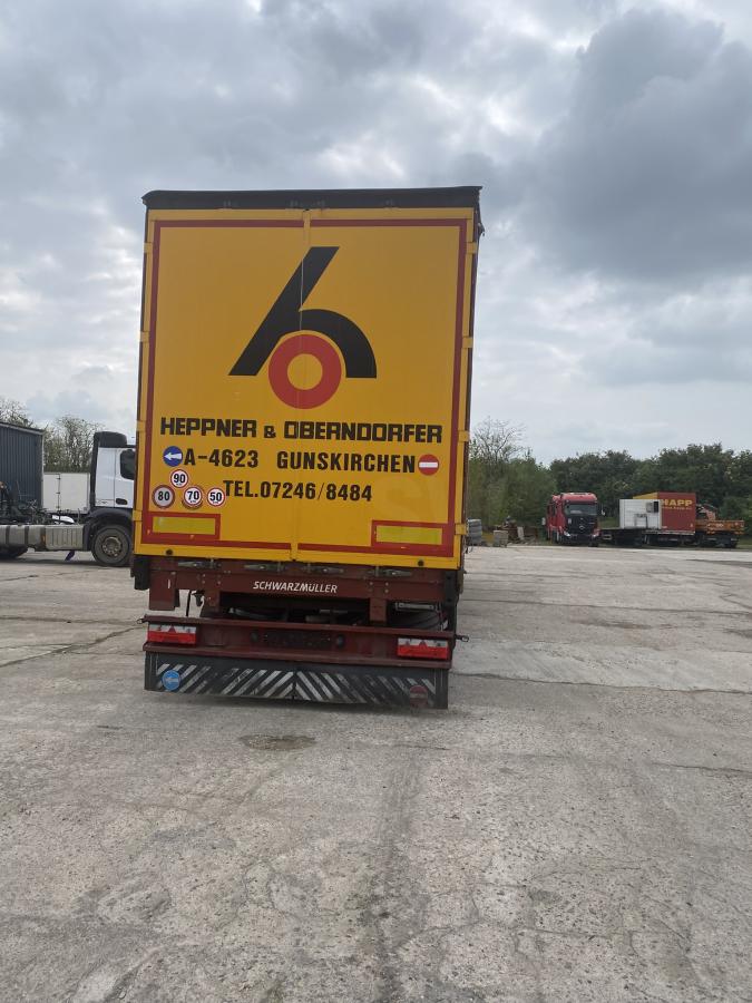Semi-remorque SCHWARTZMULLER PORTE BOBINES PORTE BOBINES