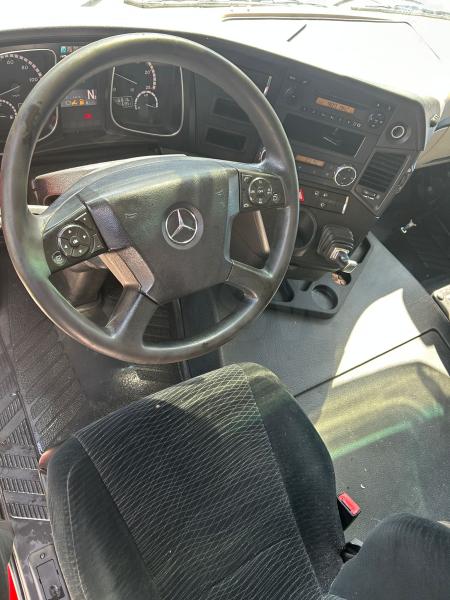 Tracteur Mercedes Actros 1845