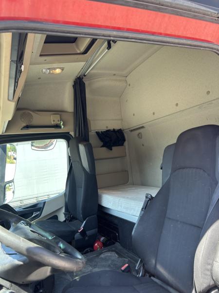 Tracteur Mercedes Actros 1845