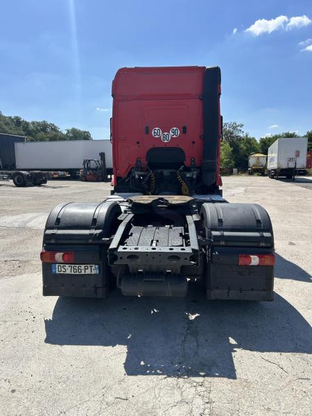 Tracteur Mercedes Actros 1845