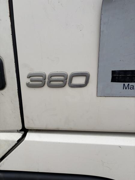 Ciągnik siodłowy Volvo FH12 380