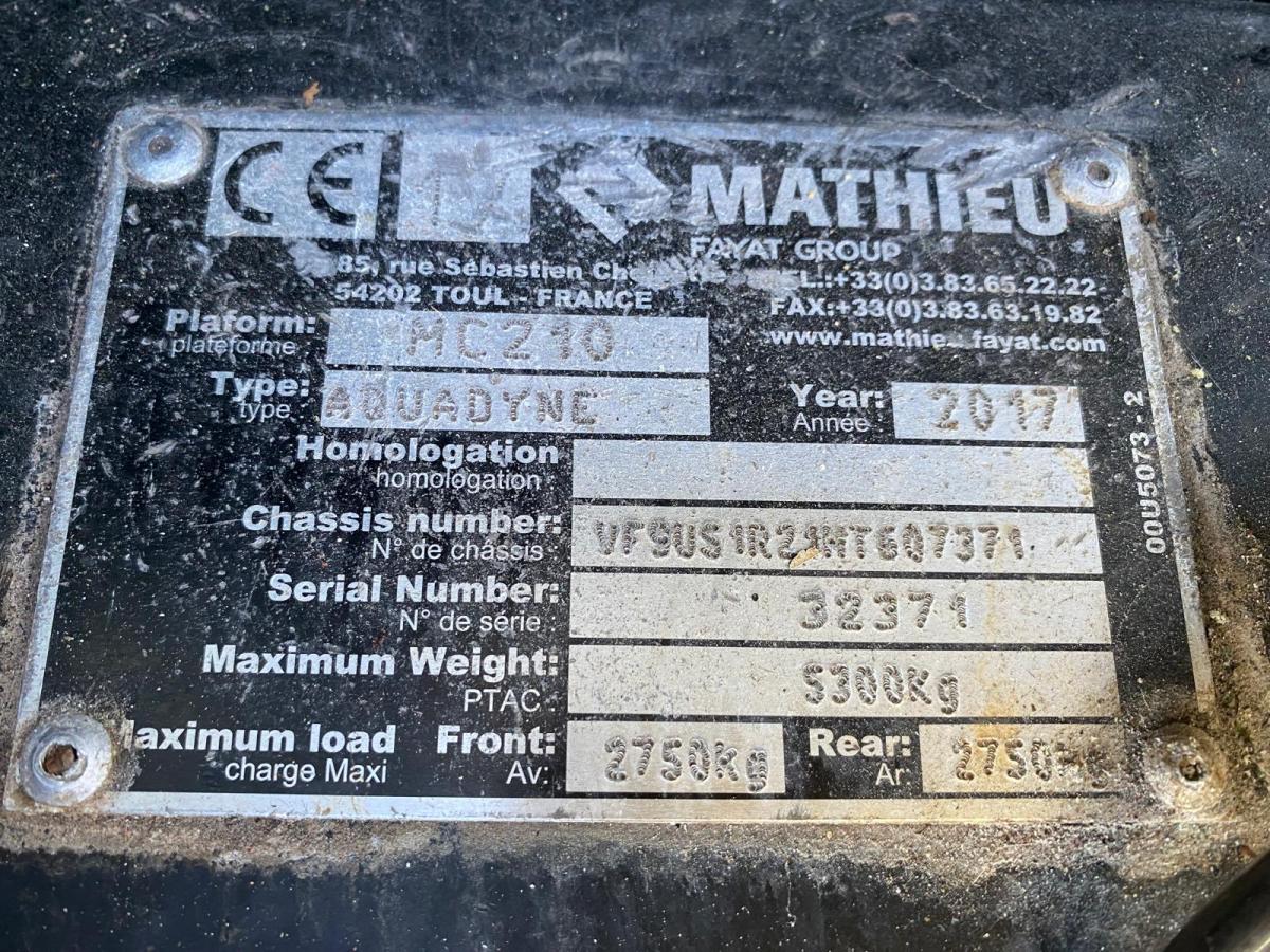 Strassenreiniger Mathieu Azura