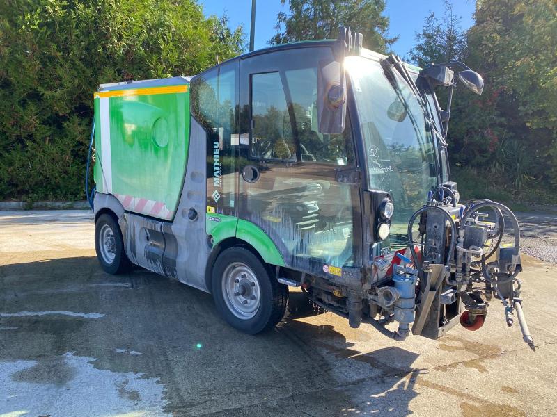 Strassenreiniger Mathieu Azura