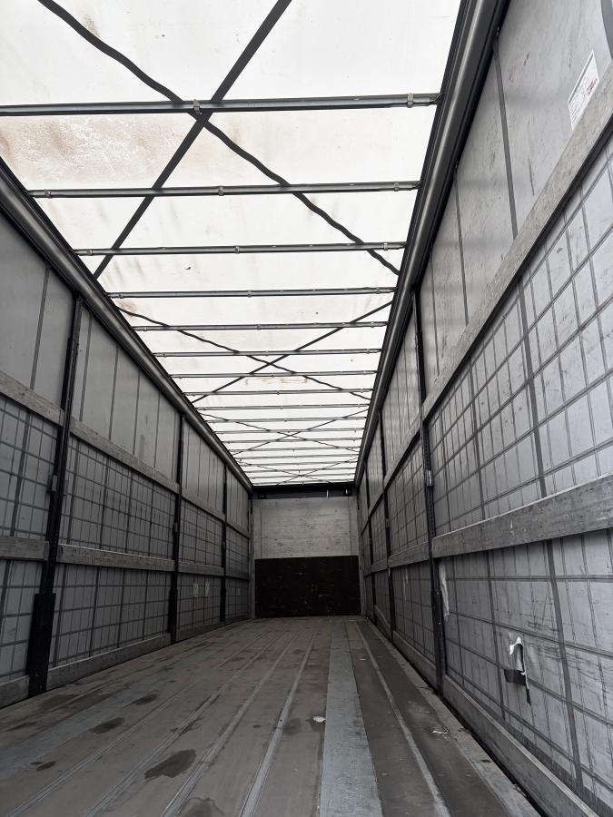 Semi-remorque Kögel Non spécifié