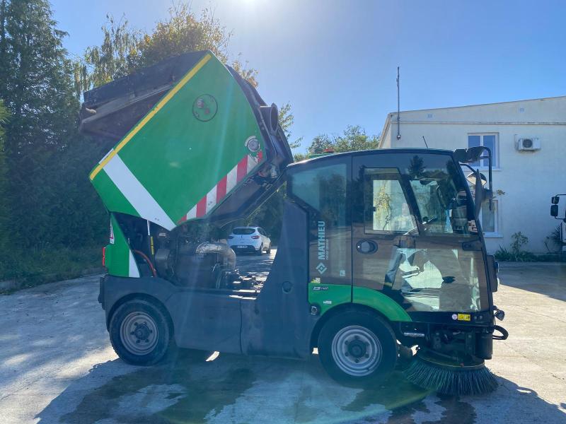 Engin de voirie Mathieu Azura