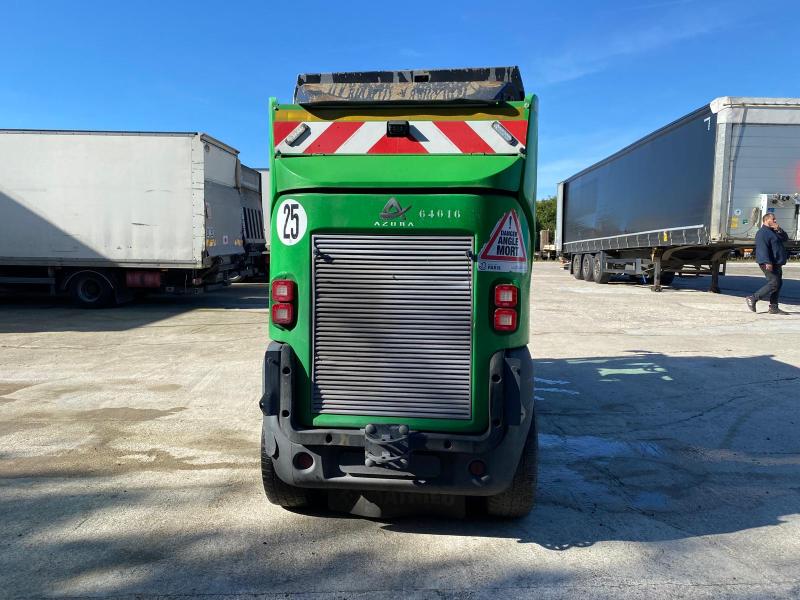 Engin de voirie Mathieu Azura