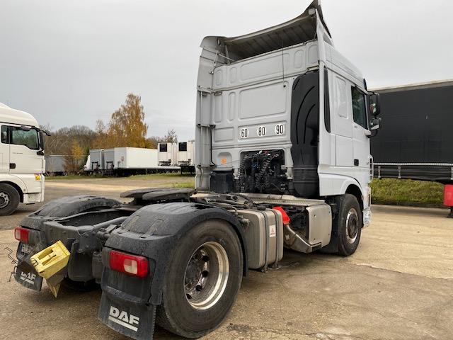 Tracteur DAF XF 530