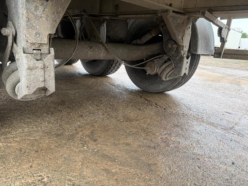 Semi-remorque Benalu Non spécifié