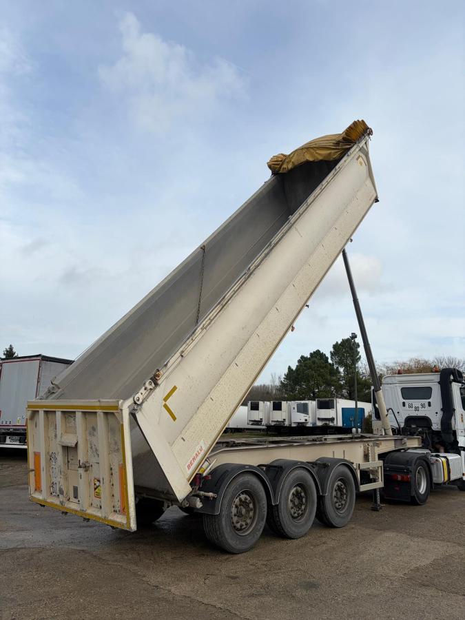 Semi-remorque Benalu Non spécifié