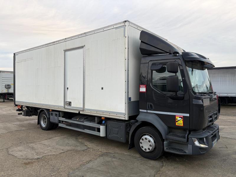 Camion Renault D-Series 240.12