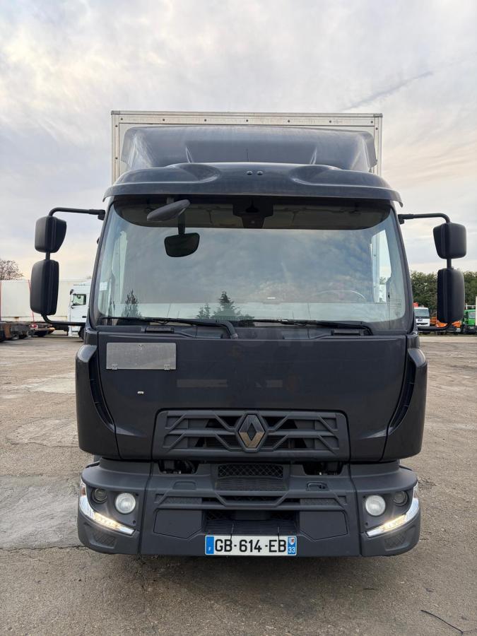 Camion Renault D-Series 240.12