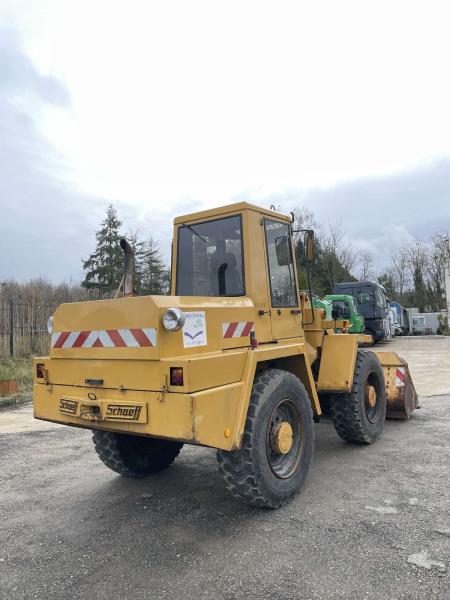 Chargeuse Schaeff SJK 861