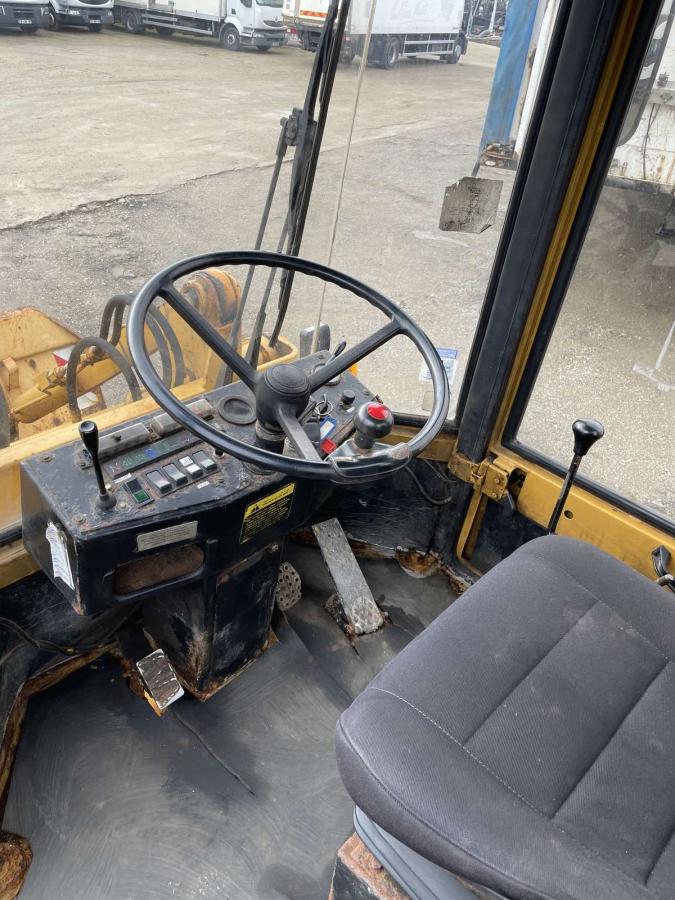Chargeuse Schaeff SJK 861