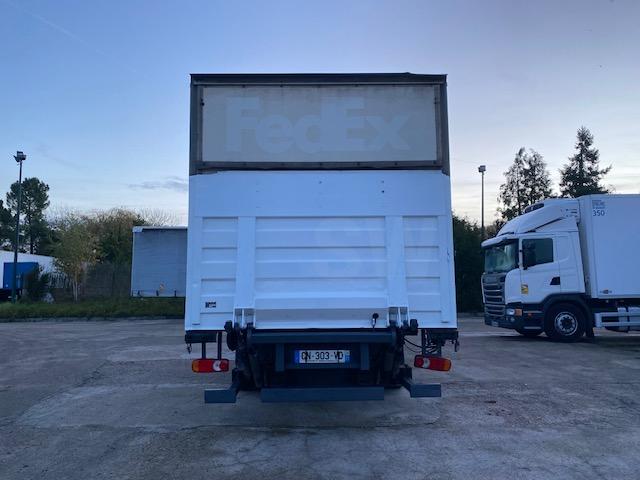 Camion Renault Midlum 180