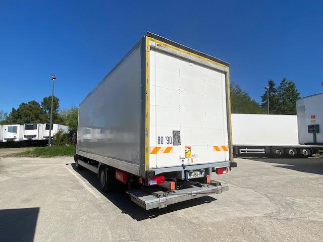 Camion MAN TGL 12.220