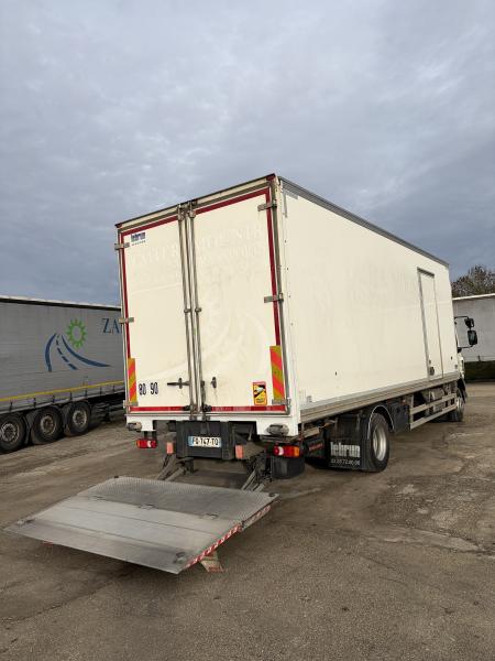 Camion DAF LF