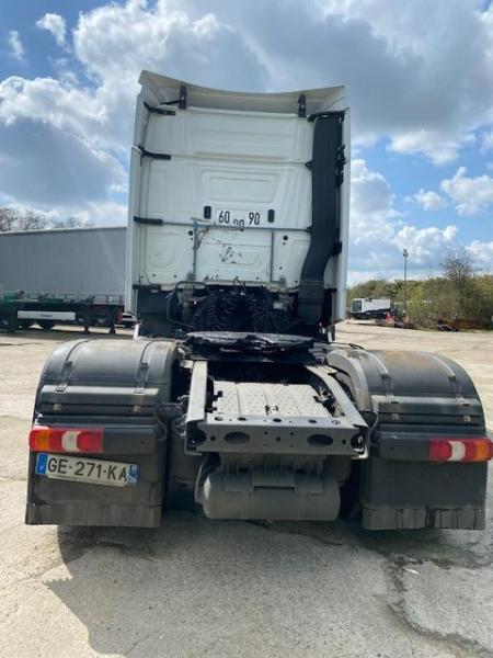 Tracteur Mercedes Actros 1846