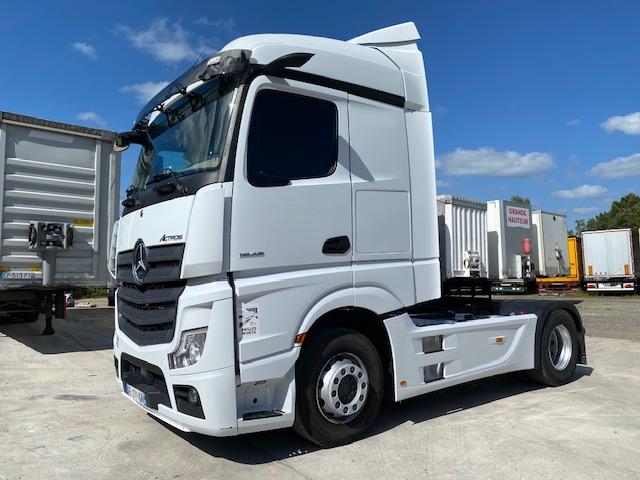 Cabeza tractora Mercedes Actros 1846