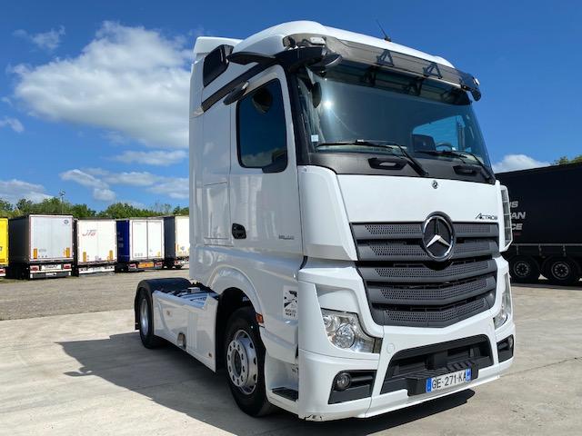 Cabeza tractora Mercedes Actros 1846