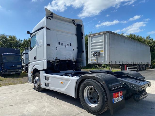 Cabeza tractora Mercedes Actros 1846
