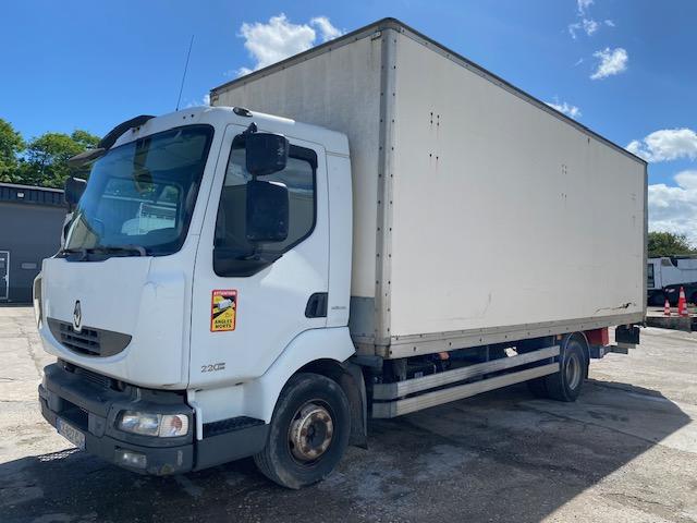 Camion Renault Midlum 220