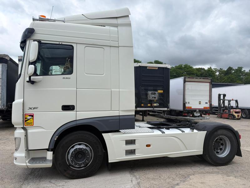 Tracteur DAF XF 530