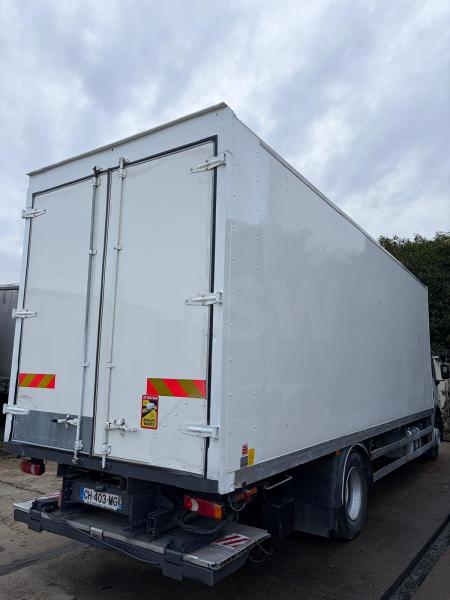 Camion Volvo FE 300