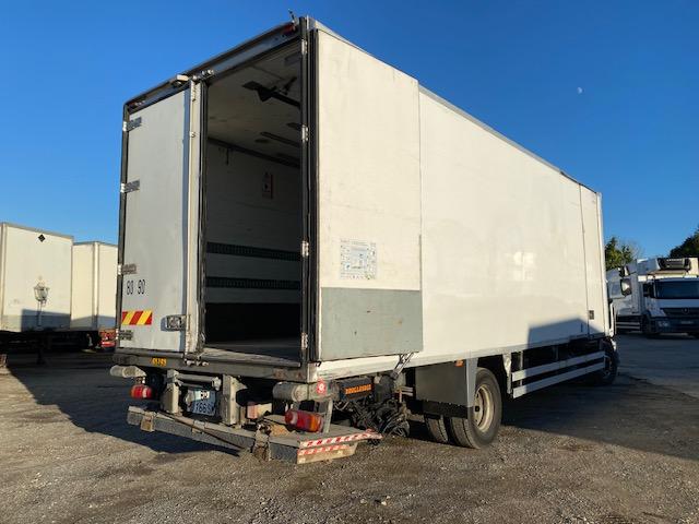 Camion Renault Midlum 220