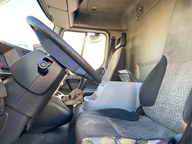 Camion Renault Midlum 220