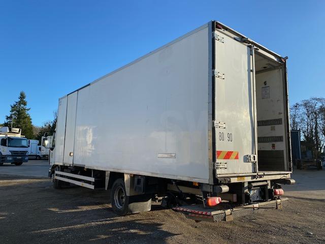 Camion Renault Midlum 220