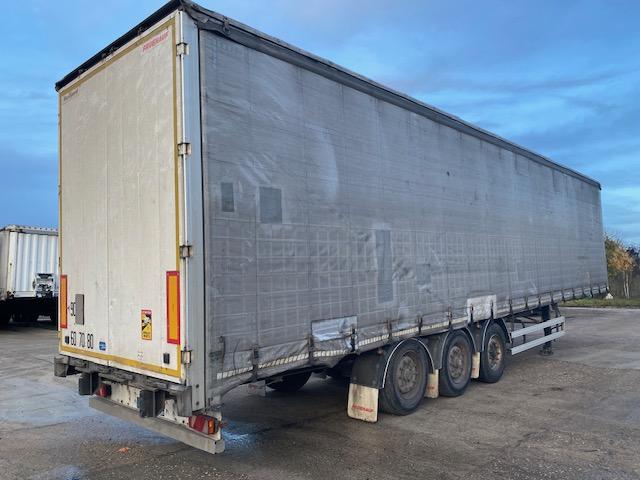 Semi-remorque Fruehauf Non spécifié