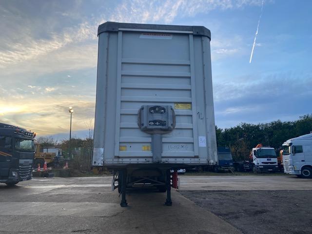 Semi-remorque Fruehauf Non spécifié