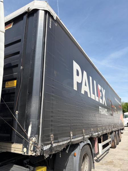 Semi-remorque Fruehauf Non spécifié